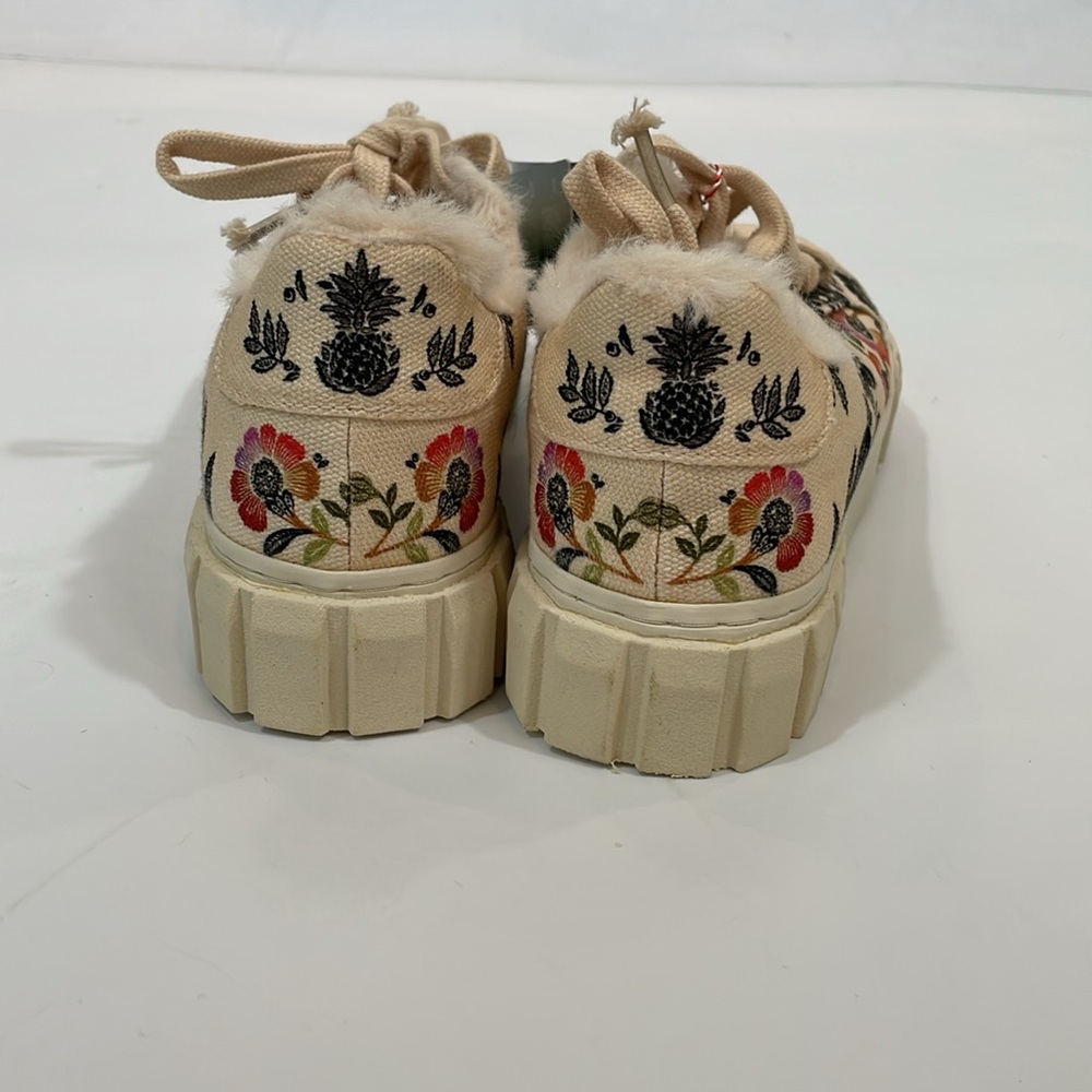 NWT Romantic Garden Platform Sneaker Size 8.5 Canvas With Floral Print - Picture 5 of 14